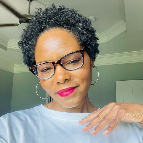 Meet your Posher, Martha - Picture 1 of 1